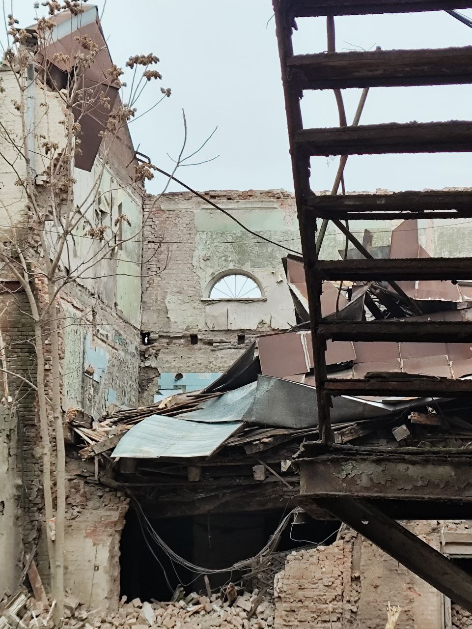 разрушено историческое здание