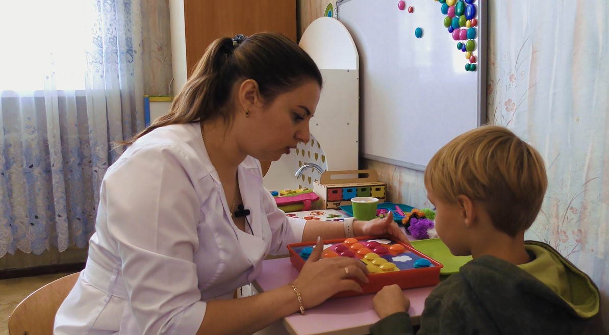 врач и ребенок