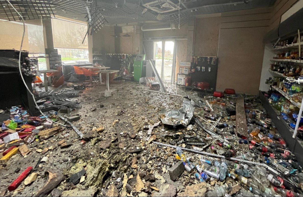 Сокрушенные сараи