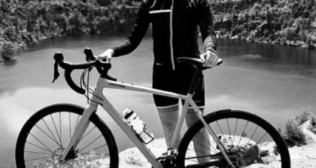 В Кривом Роге велосипедист-экстремал сорвался в карьер и погиб
