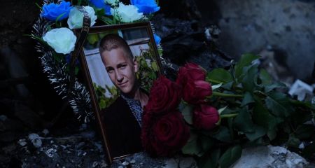 Работали во время тревог: детали гибели 15-летнего парня при ударе по отделению почты в Синельниково