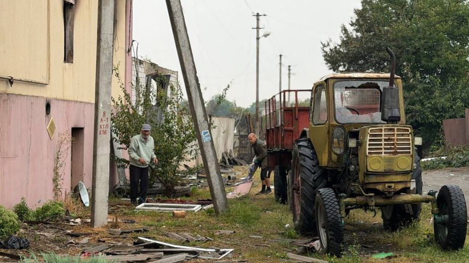 Состояние стабилизировали, угрозы жизни нет: в Днепре прооперировали 10-летнюю девочку, пострадавшую от взрыва в Песчанке