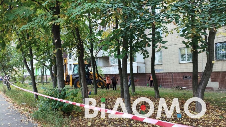 "Думала, у нашій родині це не повториться": репортаж "Відомо" з місця ворожого удару по Перемозі у Дніпрі (ФОТО)