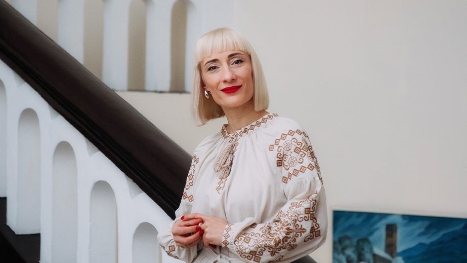 "Бути сильною - це не завжди вибір": що насправді переживають дружини військових