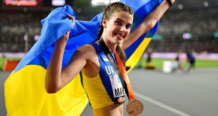 Олімпійська чемпіонка з Дніпра Магучіх віддала мільйон гривень на допомогу тваринам