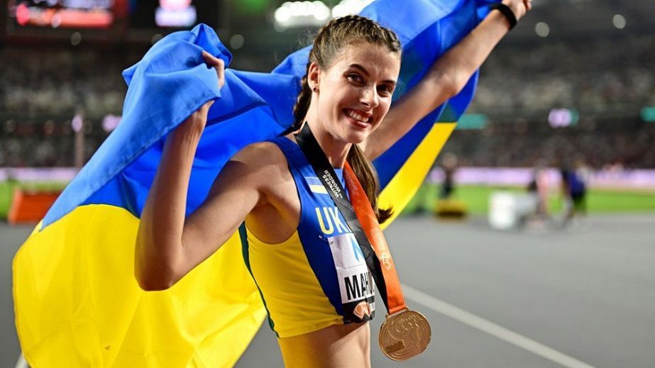 Олімпійська чемпіонка з Дніпра Магучіх віддала мільйон гривень на допомогу тваринам