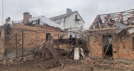 Били важкою артилерією та дронами-камікадзе: 27 грудня ворог атакував Нікопольщину понад 30 разів (ФОТО)