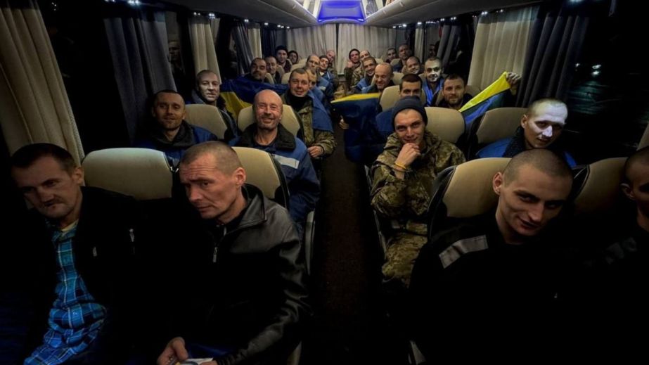 Из плена вернули 14 военных из Днепропетровщины (ФОТО, ВИДЕО)