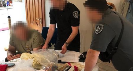 В Днепре будут судить военного командира, который подсовывал бойцам ширпотреб вместо качественной формы