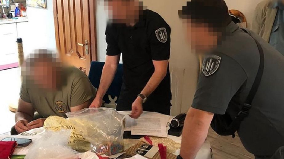 В Днепре будут судить военного командира, который подсовывал бойцам ширпотреб вместо качественной формы