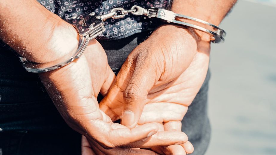 Дело об убийстве Фарион: в ожидании возобновления заседания подсудимый заснул (ФОТО)