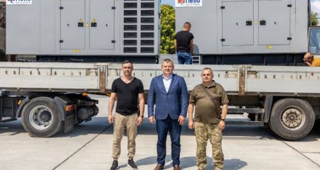 Українські військові отримали із Польщі генератори для захисту неба
