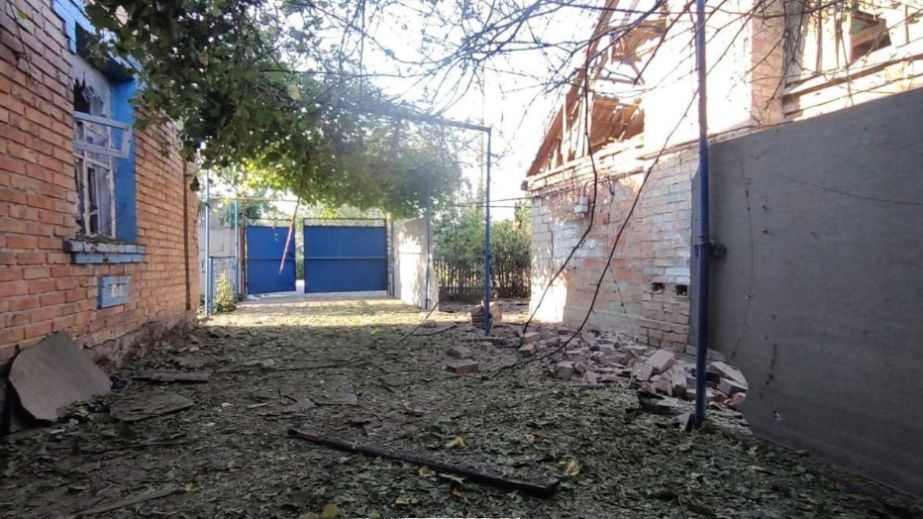 В течение дня россияне более полутора десятков раз атаковали артиллерией и дронами-камикадзе Никопольщину