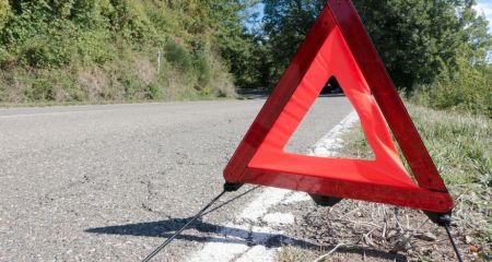 ДТП в Днепре: в районе Запорожского шоссе столкнулись автобус и легковой автомобиль (ВИДЕО)