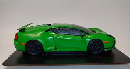 Пополнение сладкого автопарка: в Днепре изготовили торт в виде автомобиля Lamborghini (ФОТО)