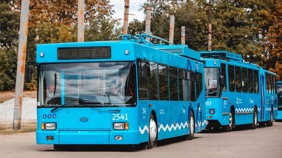 У Дніпрі на маршрути повернуться популярні тролейбуси: як працюватиме громадський транспорт 26 квітня