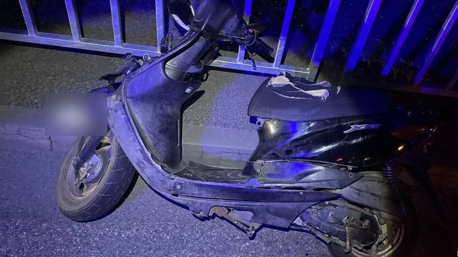 В Днепре пьяный мужчина на ворованном скутере убегал от полицейских (ФОТО)