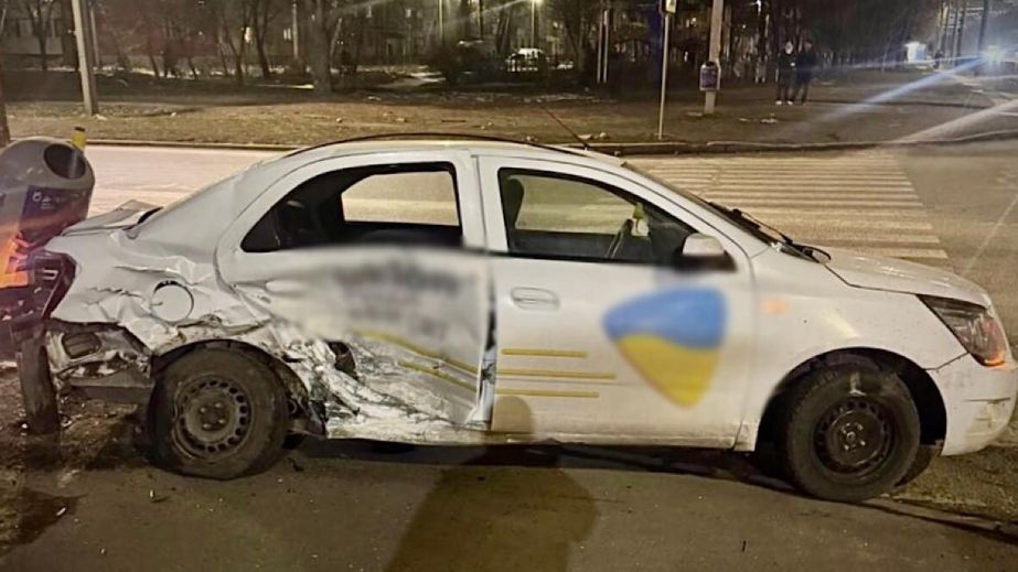 Пасажирка таксі вилетіла з авто: у Дніпрі судитимуть винуватця ДТП (ФОТО)