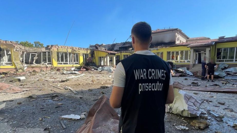 У прокуратурі показали зруйнований "шахедом” ліцей у Синельниківському районі (ВІДЕО)