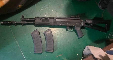 Автомат, гранати, патрони: на Дніпропетровщині в гаражі у чоловіка виявили аресенал зброї (ФОТО)