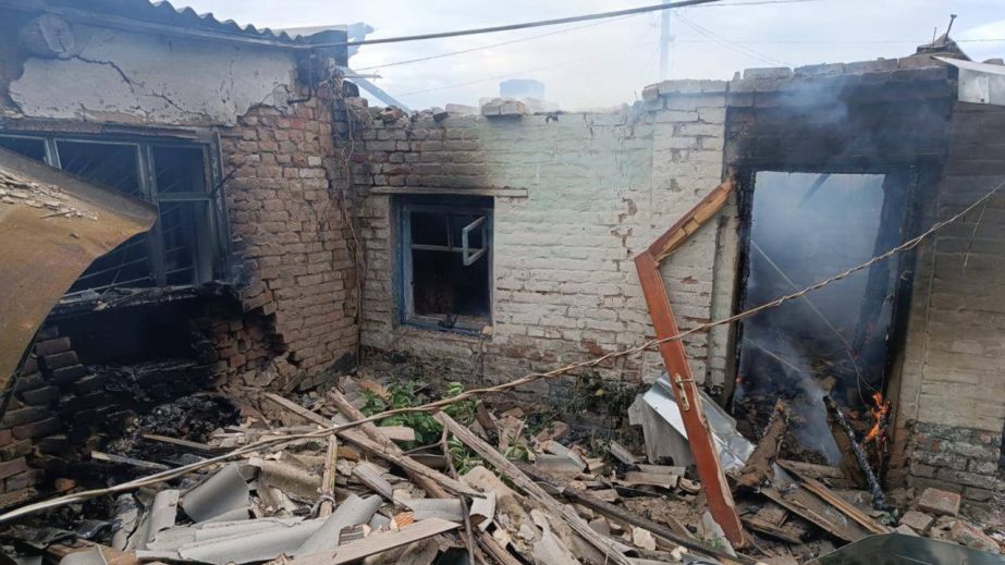 Вночі росіяни майже 20 разів атакували два райони Дніпропетровщини (ФОТО)