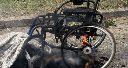 В Никополе россияне ударили FPV-дроном по людям на дороге &ndash; трое погибших