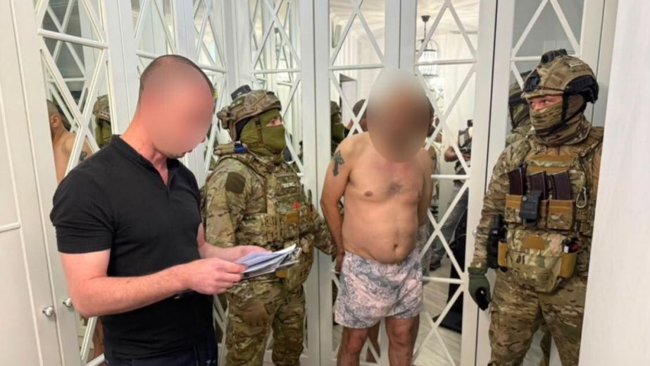 На Дніпропетровщині нападники підлаштували ДТП та вкрали 3,6 млн грн з автівки працівника підприємства (ФОТО)