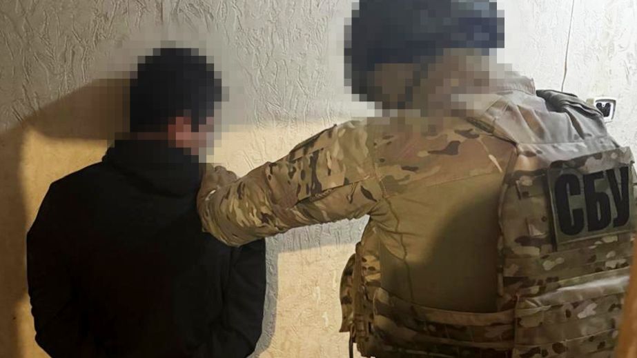 У Дніпрі викрили російських агентів, які працювали на продбазі та "зливали" дані про військові частини (ФОТО)