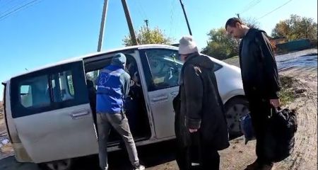 Поліцейські під звук...