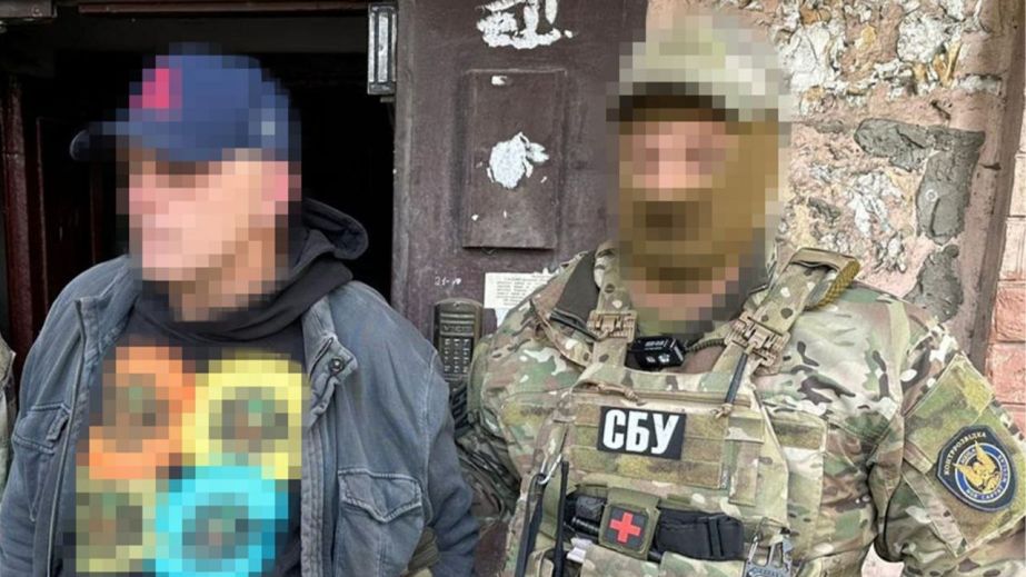 На Дніпропетровщині працівник заводу намагався шпигувати за колонами ЗСУ, що рухалися у напрямку передової