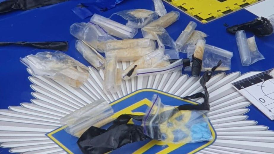 В Днепре задержали мужчину с десятками наркосвертков