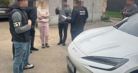 "Заробляли" на відновленні гуртожитку після обстрілу: на Дніпропетровщині двох підприємців підозрюють у розкраданні 2 млн гривень