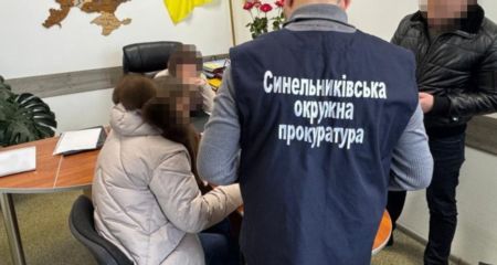 Збитки громаді на 3,5 млн грн: на Дніпропетровщині викрили посадовців, які незаконно роздали 76 га землі