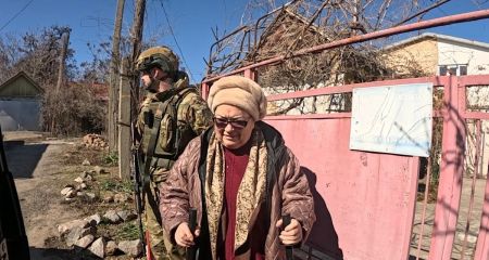 Спасли из-под артобс...