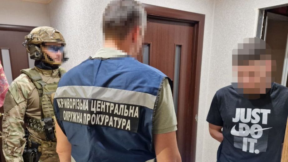 "Зарабатывали" 6 миллионов в месяц: на Днепропетровщине задержали банду наркосбытчиков (ФОТО, ВИДЕО)