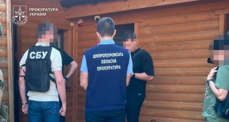Получала зарплату тр...