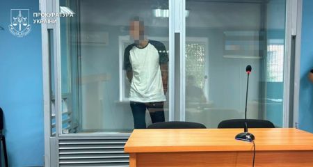 Крики почув вітчим та вибив двері: у Кривому Розі чоловік скоїв сексуальне насильство над 11-річною донькою знайомих