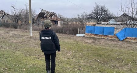 У поліції показали наслідки обстрілу Синельниківщини (ФОТО)