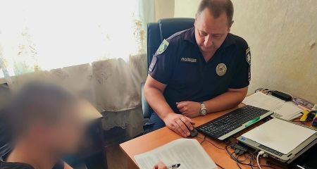 В Желтых Водах двое мужчин на заказ подожгли здание горсовета