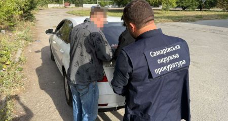 Екологічні збитки на мільйони: на Дніпропетровщині керівника агрофірми підозрюють у службовій недбалості