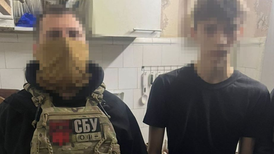 У Дніпрі 17-річний хлопець разом з батьком коригували удари росіян по місту (ФОТО)