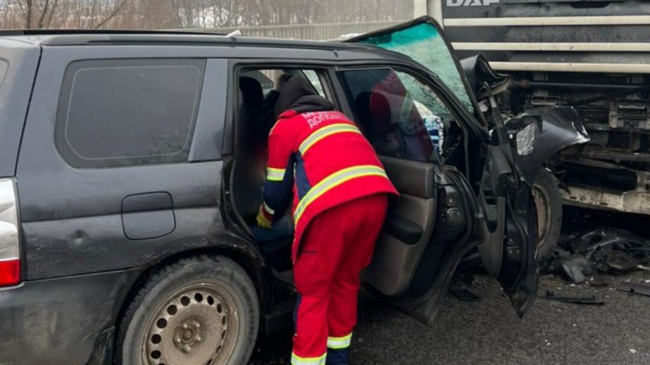 Загинула жінка: житель Дніпропетровщини став учасником смертельної аварії на Харківщині (ФОТО)