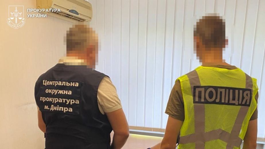 Майже 1 млн грн збитків на тренажерах: у Дніпрі повідомили про підозру ексдиректору комунального підприємства