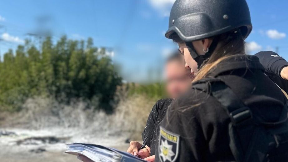 Скерували дрон на авто: на Нікопольщині росіяни вбили 41-річного поліцейського, який повертався зі служби (ФОТО)
