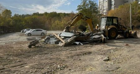 У Дніпрі знесли неза...