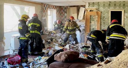 У Вільногірську вранці стався вибух у п'ятиповерхівці (ФОТО)