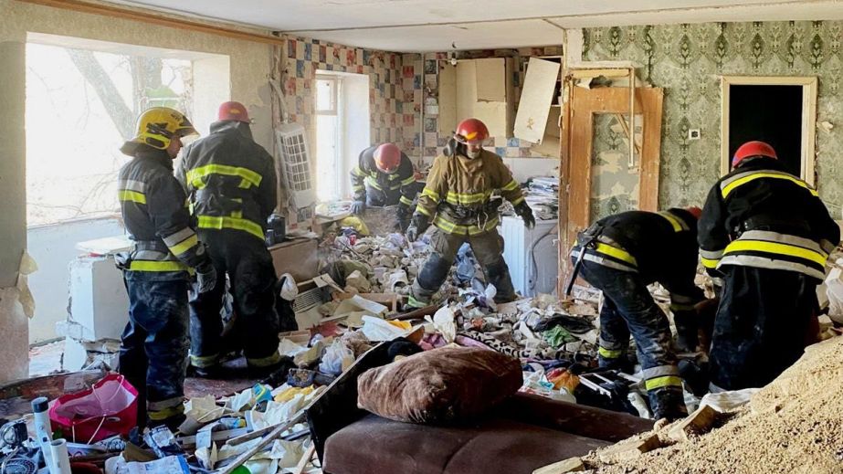 У Вільногірську вранці стався вибух у п'ятиповерхівці (ФОТО)