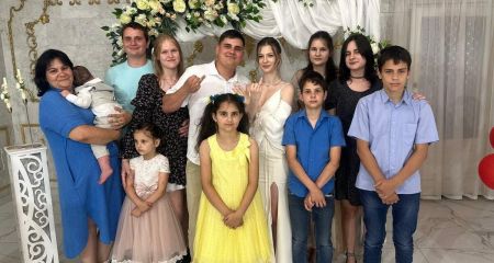 Под завалами ищут еще четырех детей и малыша: Зеленский о последствиях ракетного удара по многодетной семье под Кривым Рогом