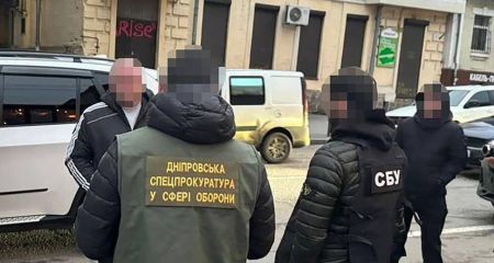 У Дніпрі судитимуть адвоката, який за 12 тисяч доларів обіцяв "допомогу" з ТЦК
