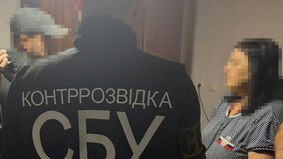 На Дніпропетровщині затримали колаборантку, яка допомагала росіянам під час окупації Херсона